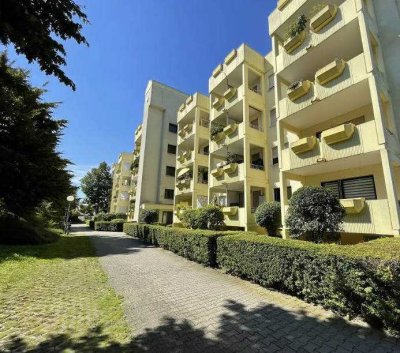 Kleine Penthouse-Wohnung mit neuer EBK und neuem Bad in Tamm