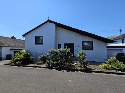Einfamilien-Split-Level-Haus in Stieldorf mit Einbauküche - WG-geeignet