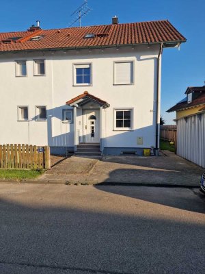 5-Zimmer-Doppelhaushälfte in Berglern