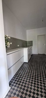 Ansprechende 2-Zimmer-EG-Wohnung mit gehobener Innenausstattung mit Einbauküche in Magdeburg