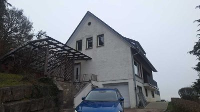 Geräumiges Einfamilienhaus mit 5 Zimmern in Herrieden
