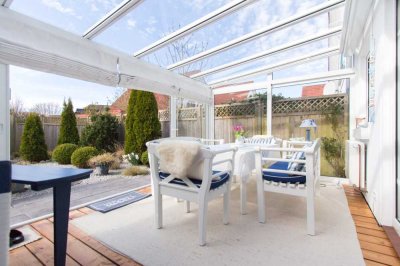 Hochwertiges Reihenhaus mit beheiztem Wintergarten | Eigener Stellplatz