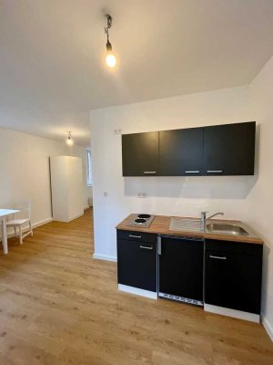 Lichtdurchflutetes Lifestyle Apartment in Stadt/Uninähe (teilmöbliert)