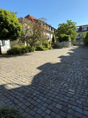 Vollständig renovierte 2-Zimmer-Maisonette-Wohnung in Frankfurt am Main
