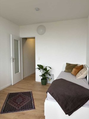 Schöne 1-Zimmer-Wohnung mit Balkon in Köln Zollstock