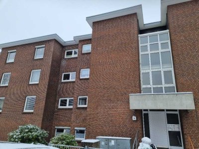 Helle 2,5-Zi.Whg, ca. 70 m²,  II. OG,  Balkon mit Blick auf die Schwentine