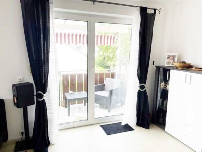 2 Zimmer, hell, mit Balkon, Neulindach, Wohnküche