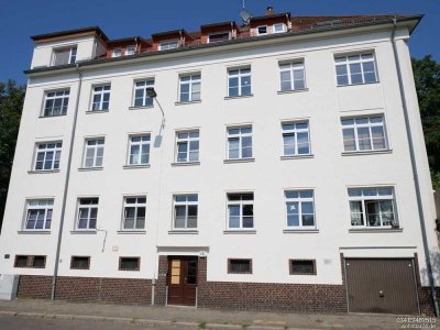 [] möckern [] kleine 4-raum im dg [] balkon [] niedrige decken [] neues wannenbad u laminat []