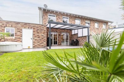 Provisionsfrei-Familientraum in Top-Lage von Bedburg mit großer Garage und neu gestalteter Terrasse