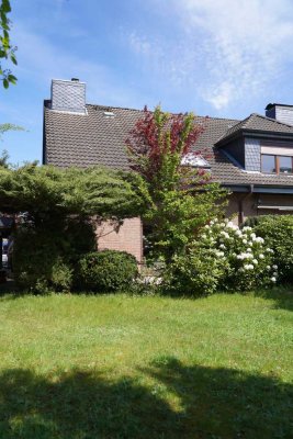Geräumige 5 Zimmer DHH in Massivbauweise in Henstedt-Ulzburg