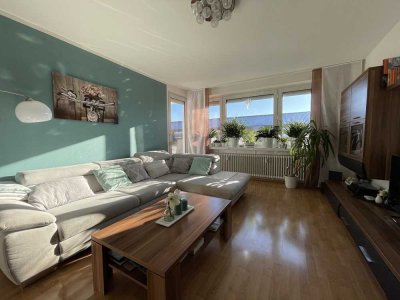 Lichtdurchflutete 2,5 Zimmer Wohnung Hitdorf Balkon, Keller, Einbauküche, Nähe Rhein