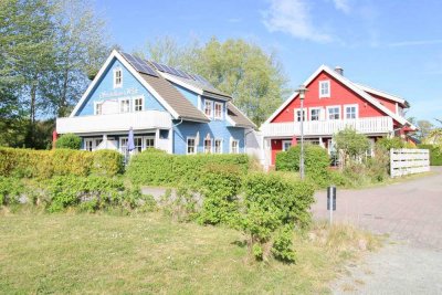 Exklusive Kapitalanlage in direkter Wasserlage: Zwei Wohnhäuser mit 8 Einheiten auf Rügen