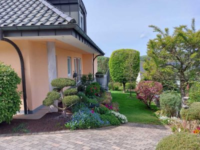 LEMBERG -Südwest-Pfalz * top gepflegte großzügige Villa in Südhanglage mit unverbaubarem Weitblick