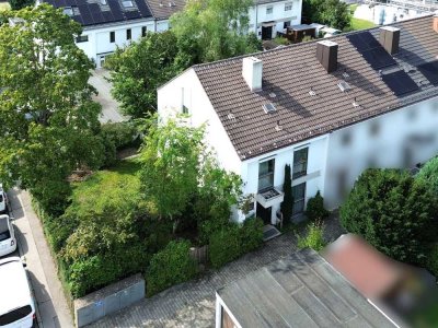 Ruhige Lage: Geräumiges Eckhaus mit großem Süd-Garten und toller WFL-Erweiterungsoption