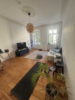Bright 70 m² Altbau in Friedrichshain, Near Boxhagener Platz, from June, 2 year contract + extension