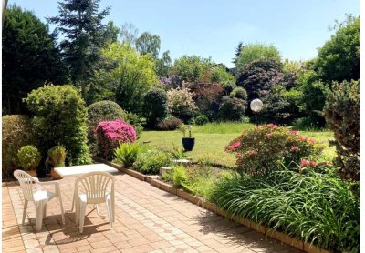 Moderne Wohnung mit wunderschönem Garten - kernsaniert