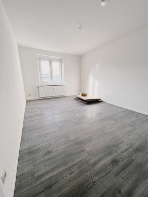 ERSTBEZUG nach Sanierung: modernisierte 55,61 qm 2-Zi. Altstadt Wohnung in Zentraler Lage!