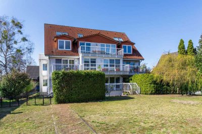 Stilvolle Maisonette im Erdgeschoss: Zwei Ebenen, sonnige Terrasse, Souterrain & Gartenidylle