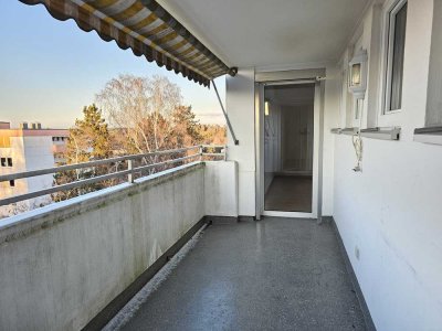 N- Nähe Südklinikum, gut geschnittene, helle 4-Zimmerwohnung mit Tageslichtbad, Gäste WC und Garage