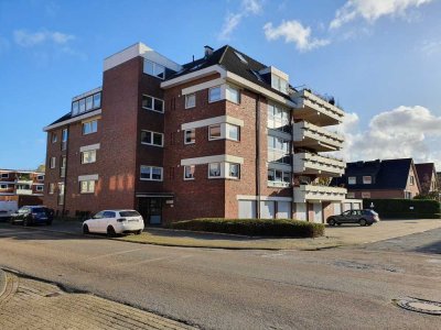 Wunderschöne, helle 2,5 Zimmer Dachgeschosswohnung!
Frei ab Juli