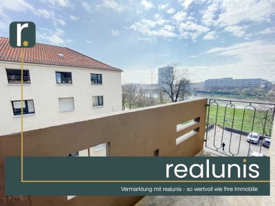 Möbliertes 1-Zimmer-Apartment in direkter Neckarlage – mit 2 Balkonen und Tageslichtbad - realunis