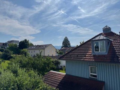 Helle 4 Zi-Wohnung in schöner Wohngegend