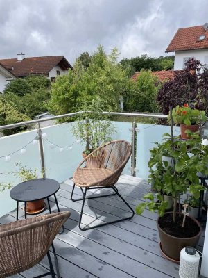 Neuwertige, ruhige, bildschöne 3-Zi.-Whg. in zentraler Lage im 1. OG eines 6-Fam. Hauses m.Einzelgar