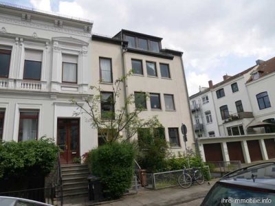 Bremen-Fesenfeld: 3 Wohnungen im Paket plus 2 Garagenstellplätze, in 4-Parteienhaus, in TOP Lage.