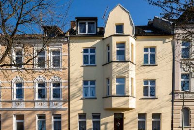 4 Zimmer auf einer Ebene in der 2 Etage eines wunderbaren Altbaus!