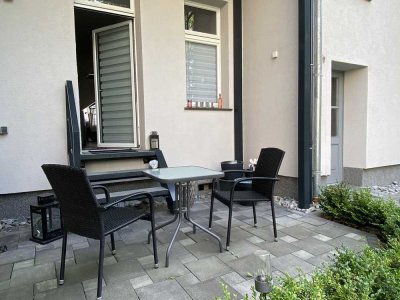 EINBAUKÜCHE + TERRASSE vorhanden!