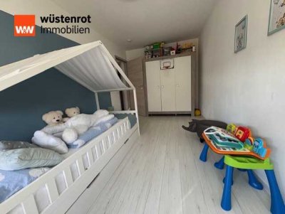 Hochwertig sanierte 3,5-Zimmer-Wohnung in Ditzingen-Hirschlanden mit zwei Balkonen und Garage