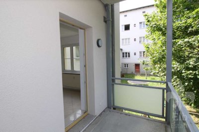Ruhige 2 Raum-Single-Wohnung im Erdgeschoss mit Balkon und Wanne ab sofort bezugsbereit