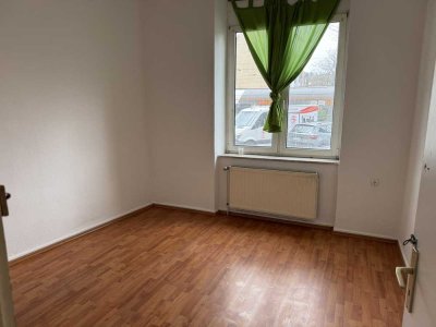 3 Zimmer im Erdgeschoss +Augustastr. 73+