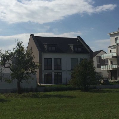 Schöne Doppelhaushälfte mit Blick auf die Bergstraße - zu vermieten!