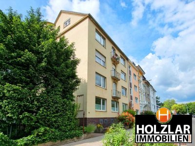 GEPFLEGTE DACHGESCHOSSWOHNUNG MIT URBANEM FLAIR IN ZENTRALER LAGE VON BONN ENDENICH
