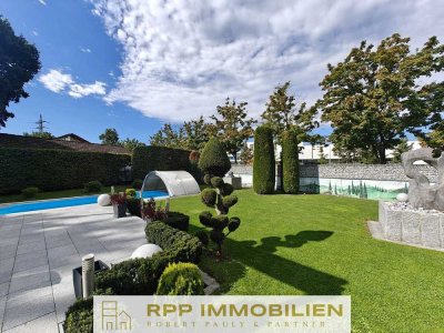 Stilvoll modernisiertes Einfamilienhaus mit Wellnessgarten, Sauna & Pool