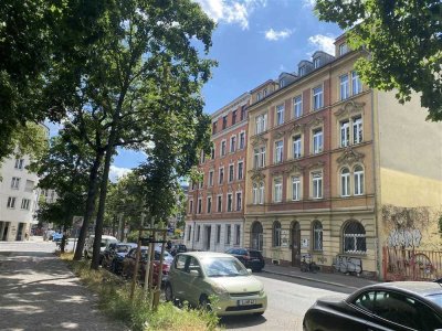 Connewitz* helle 6 Zimmer-Wohnung + Wohnküche* Tageslichtbad mit Dusche* aktuell Praxis