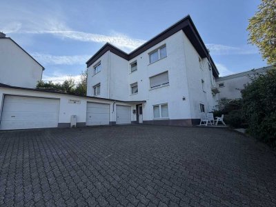 Cronenberg: Gepflegte 2-Zimmer-Wohnung mit Balkon & Blick ins Grüne