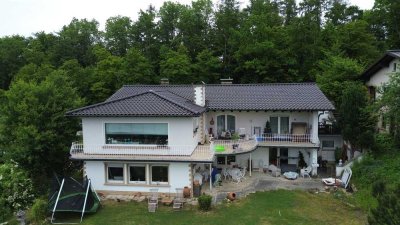 Bestlage in Alfeld: Traumhaus mit spektakulärem Ausblick und Mehrfamilienoption