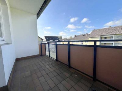 Schöne 2,5-Zimmer-Wohnung mit Balkon!