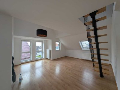 Attraktive und gepflegte 3,5-Zimmer-Dachgeschosswohnung mit Balkon in Gründau