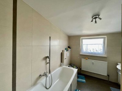 Voll vermietetes 3-Parteienhaus mit großem Garten in Parsberg