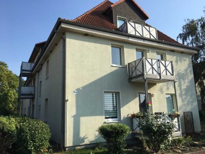 Schönes Wohnen auf rd 90 qm mit EBK und Balkon