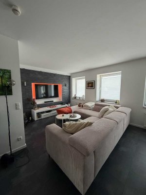 Lichtdurchflutete 3-Zimmer-Wohnung mit Einbauküche