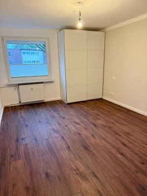 Helle 3,5 Zimmer-Wohnung mit verglastem Balkon und großem Keller in ruhiger Lage von Bremen-Vahr