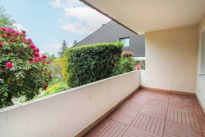 Frisch renovierte 2,5-Zimmer-Wohnung mit Loggia & Garage