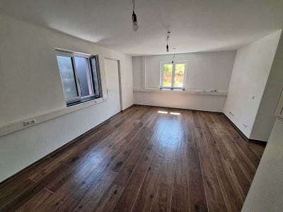Helle Einzimmerwohnung im Souterrain