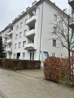 Gepflegte 2 Zi + Wohnküche gegenüber Luitpldpark WG geeignet