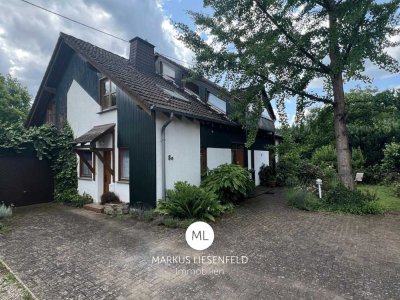 Ruhig leben mit traumhaftem Garten
