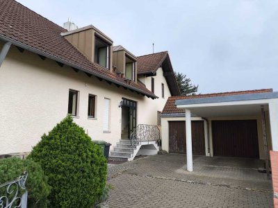 Große Souterrain-Wohnung